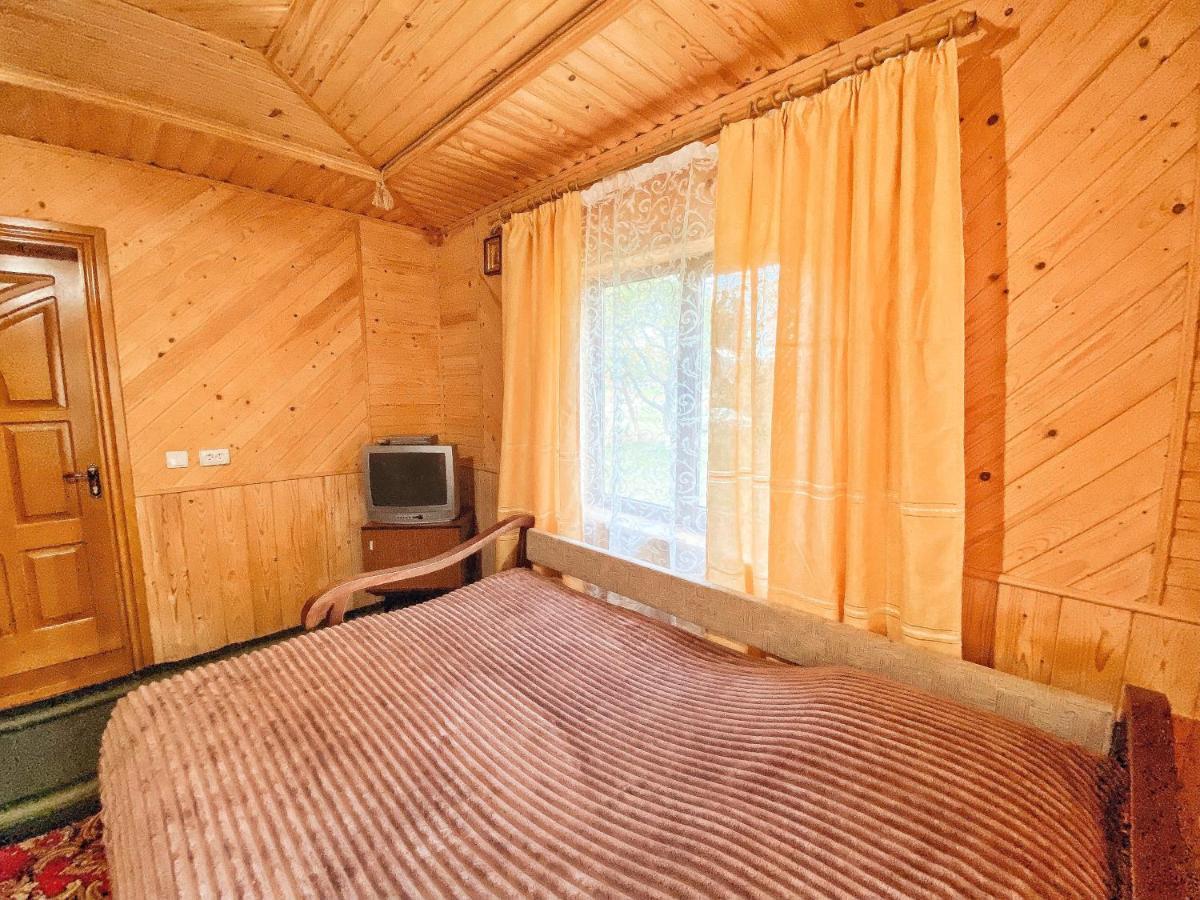 Вершина Карпат Hotell Krasnik Eksteriør bilde